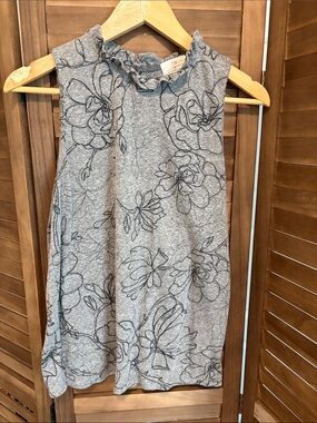 T.La Gray Floral Sleeveless Ruffle-Neck Top
